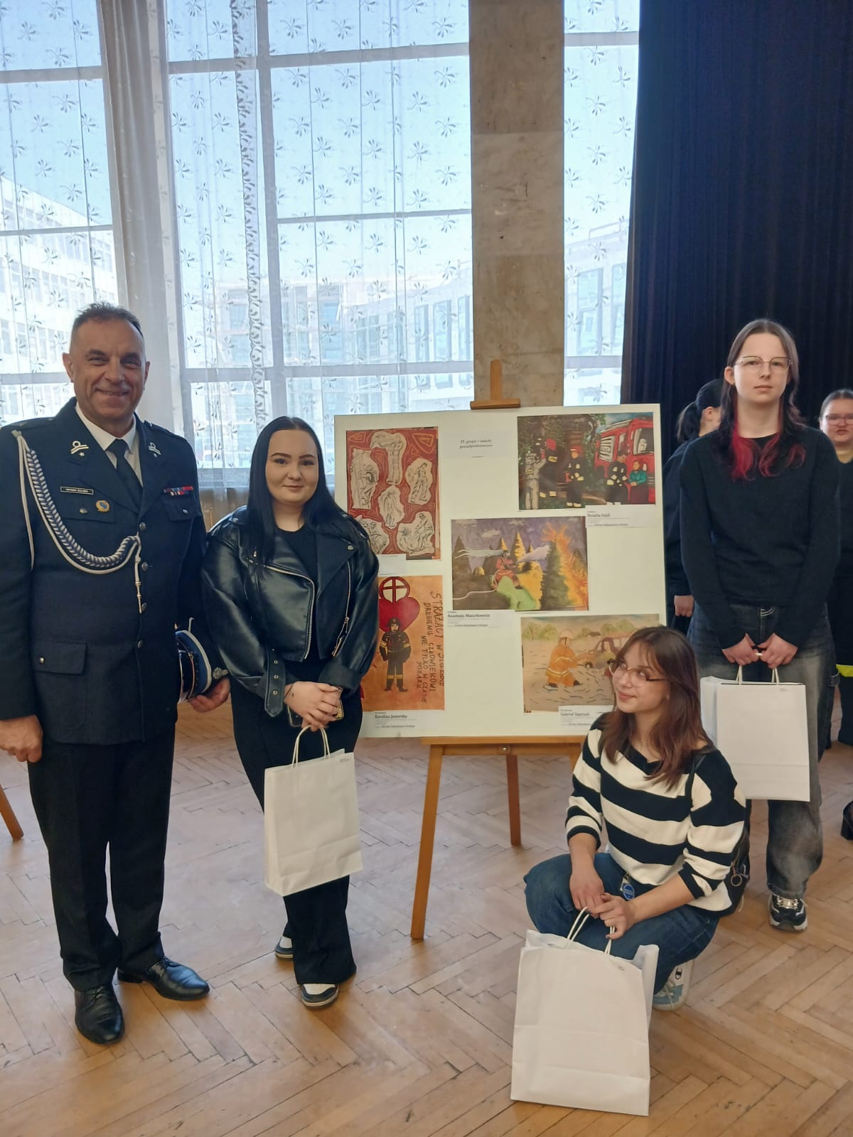 Powiatowe eliminacje Ogólnopolskiego Strażackiego Konkursu Plastycznego 2026 (2)